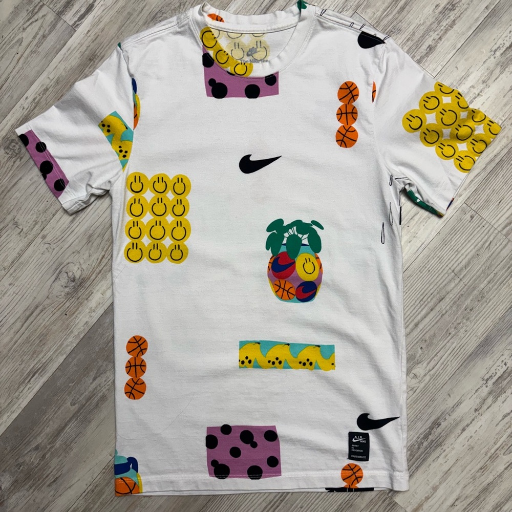 Nike Sportswear Air Max David Bruce Men’s T-Shirt Sz S Two-Sided (DQ1014-100)